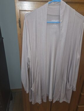 Like-new Torrid size 1 super soft open-front cardign
